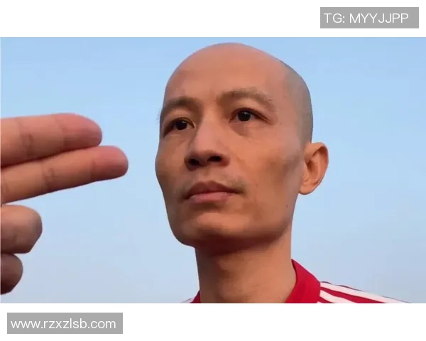 赫尔城与狼队激战正酣精彩对决引发球迷热议